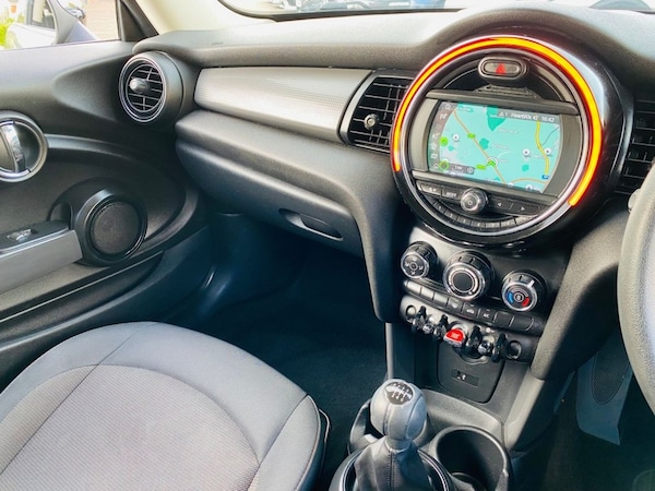 Used MINI Hatch 2018 for sale - 76080529: Photo 26