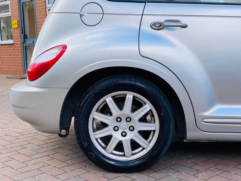 Chrysler PT Cruiser 2007 (07) - 2.4 Touring Hatchback 5dr Petrol Manual (223 g/km, 141 bhp) - Image 11