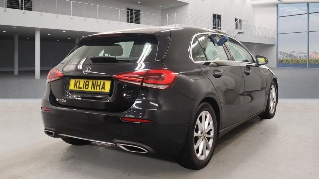 Used Mercedes-Benz A-Class 2018 for sale - 76751403: Photo 3