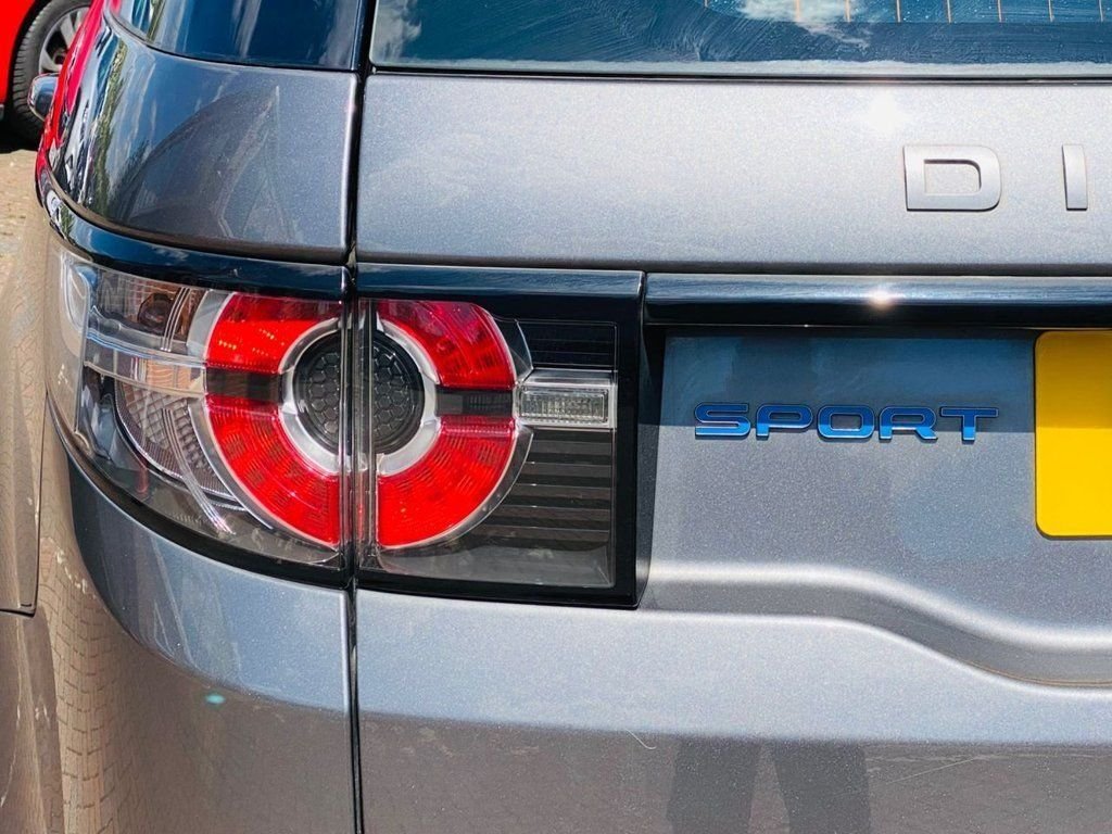 Used Land Rover Discovery Sport 2018 for sale - 76632070: Photo 11