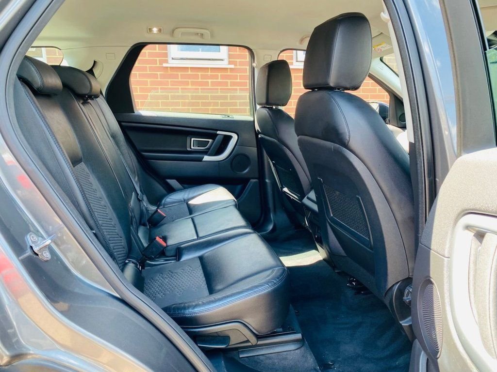 Used Land Rover Discovery Sport 2018 for sale - 76632070: Photo 15