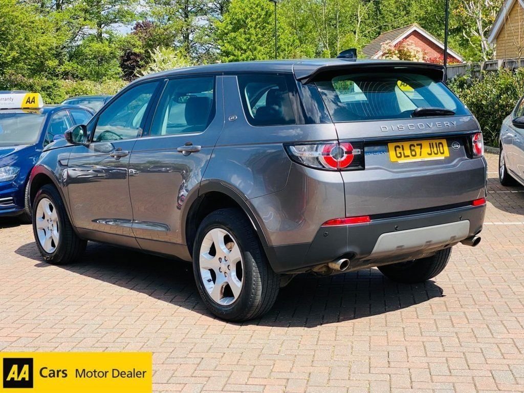 Used Land Rover Discovery Sport 2018 for sale - 76632070: Photo 3
