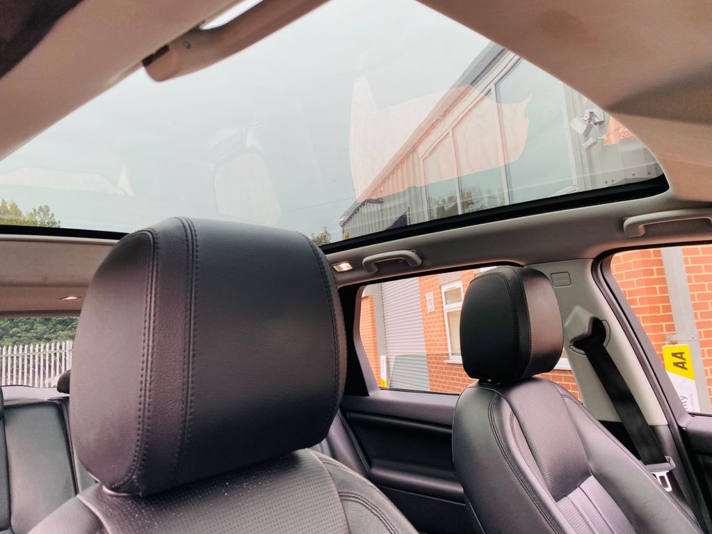 Used Land Rover Discovery Sport 2016 for sale - 76386047: Photo 15