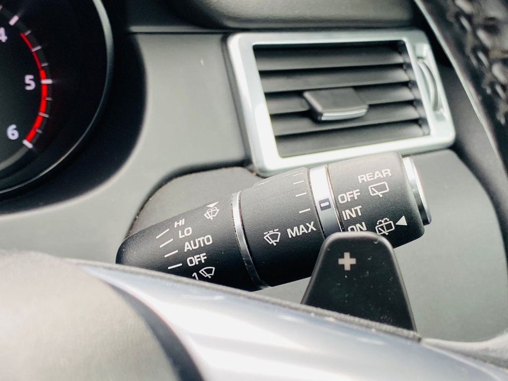 Used Land Rover Discovery Sport 2016 for sale - 76386047: Photo 24