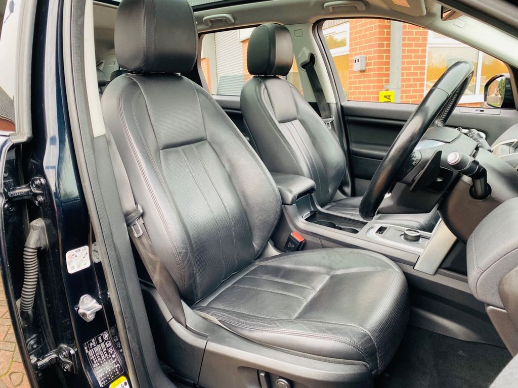 Used Land Rover Discovery Sport 2016 for sale - 76386047: Photo 4
