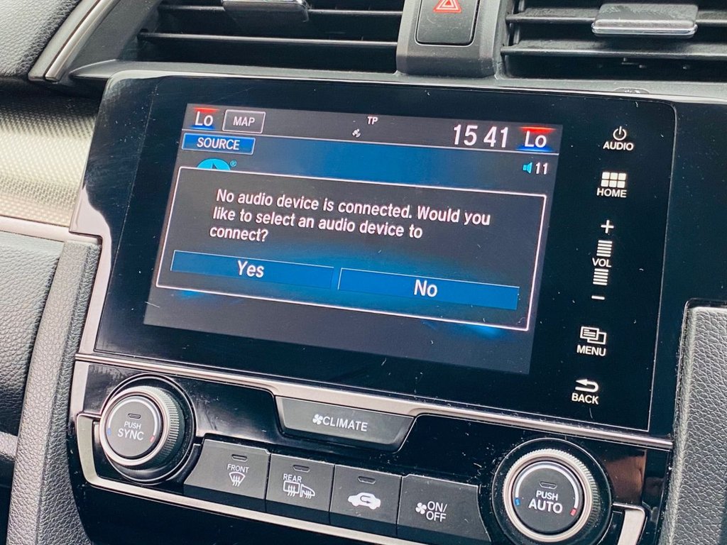 Used Honda Civic 2018 for sale - 75916670: Photo 28