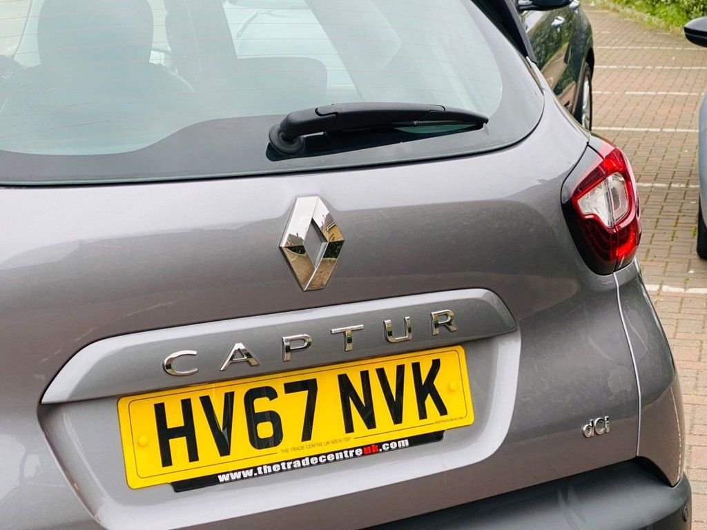 Used Renault Captur 2018 for sale - 76632395: Photo 11