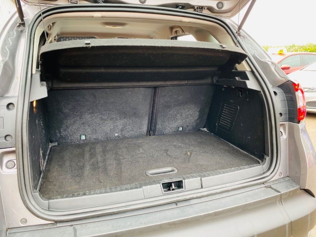 Used Renault Captur 2018 for sale - 76632395: Photo 14