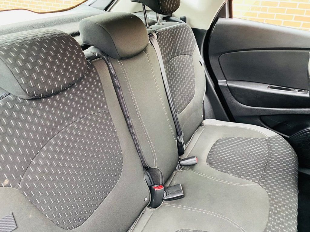 Used Renault Captur 2018 for sale - 76632395: Photo 17