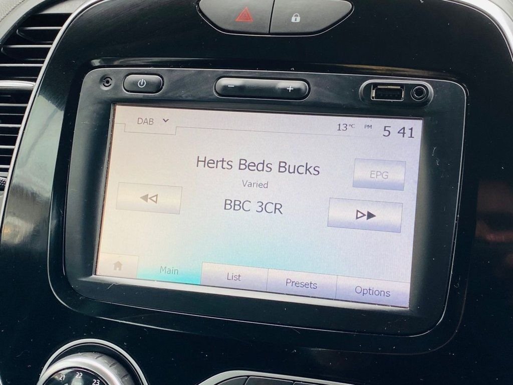 Used Renault Captur 2018 for sale - 76632395: Photo 24