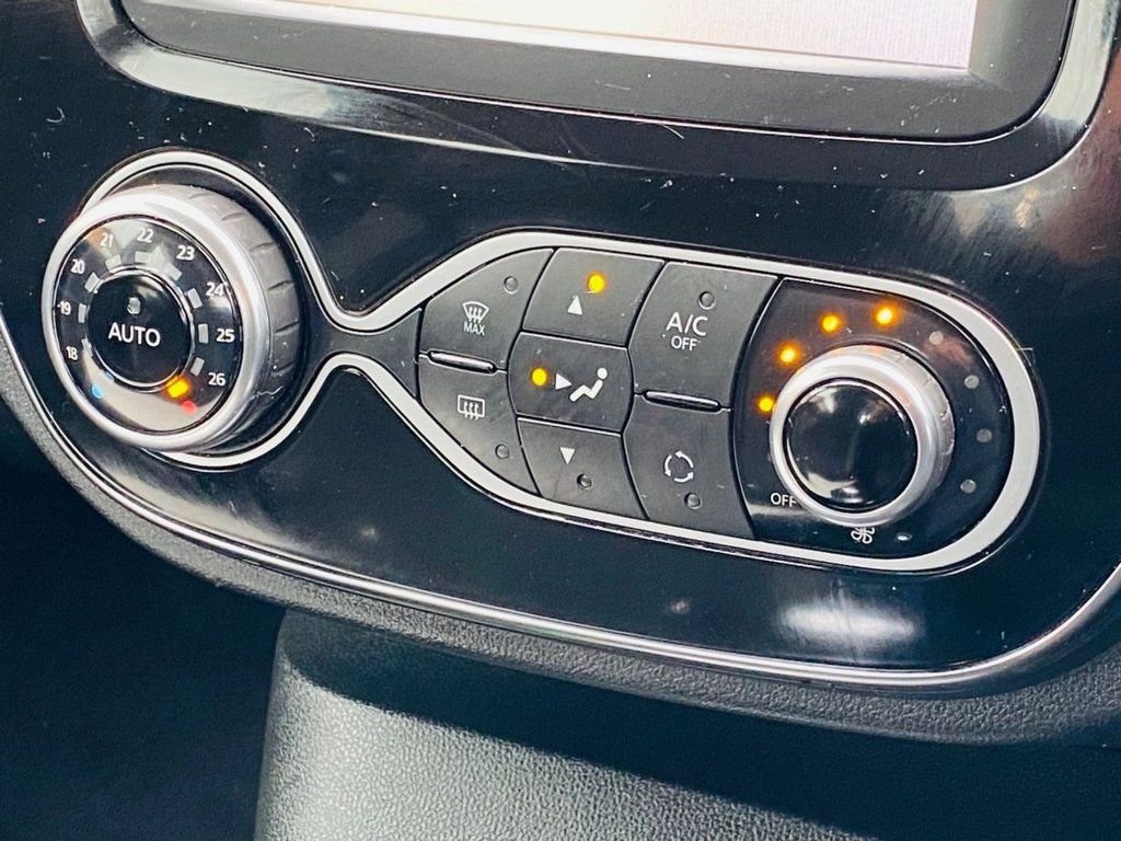 Used Renault Captur 2018 for sale - 76632395: Photo 27