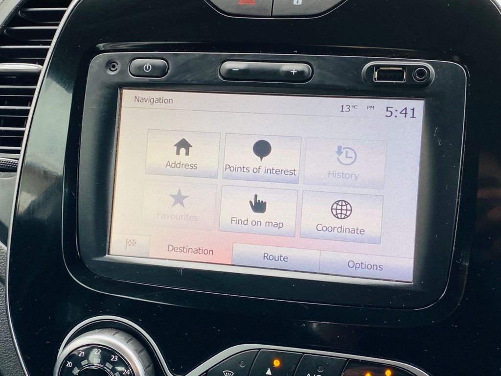 Used Renault Captur 2018 for sale - 76632395: Photo 29