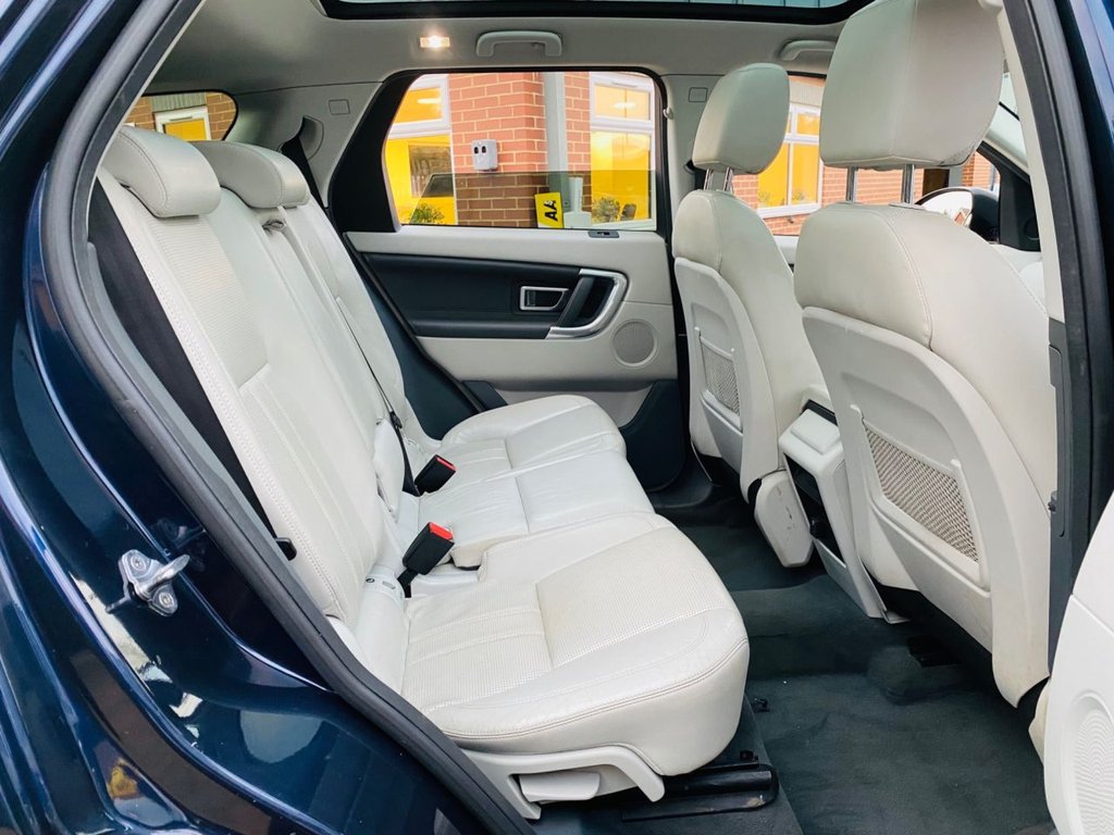 Used Land Rover Discovery Sport 2016 for sale - 76385862: Photo 14