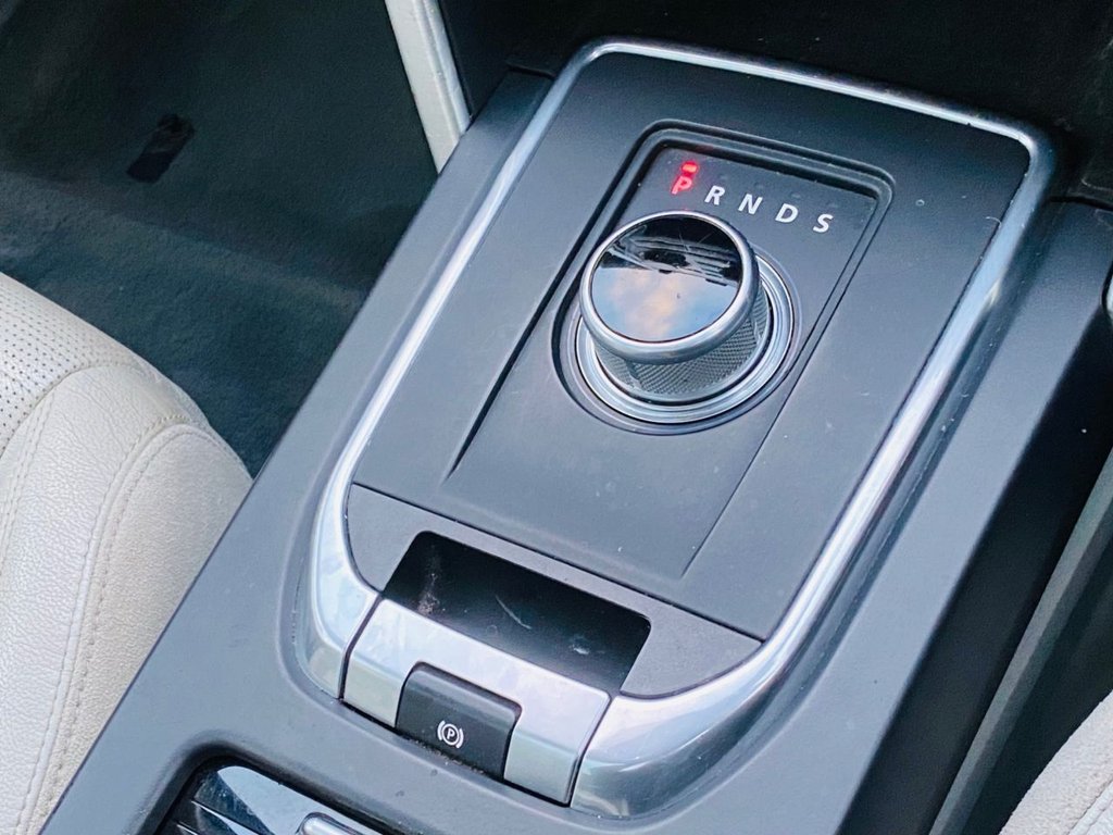 Used Land Rover Discovery Sport 2016 for sale - 76385862: Photo 25