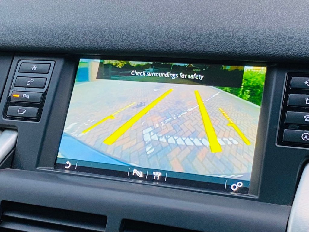 Used Land Rover Discovery Sport 2016 for sale - 76385862: Photo 34