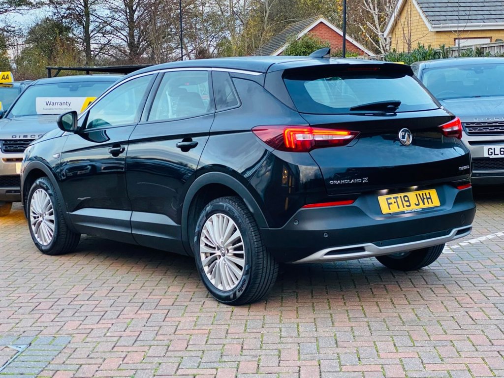 Used Vauxhall Grandland X 2019 for sale - 76631680: Photo 3