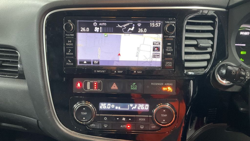 Used Mitsubishi Outlander 2017 for sale - 76751427: Photo 10