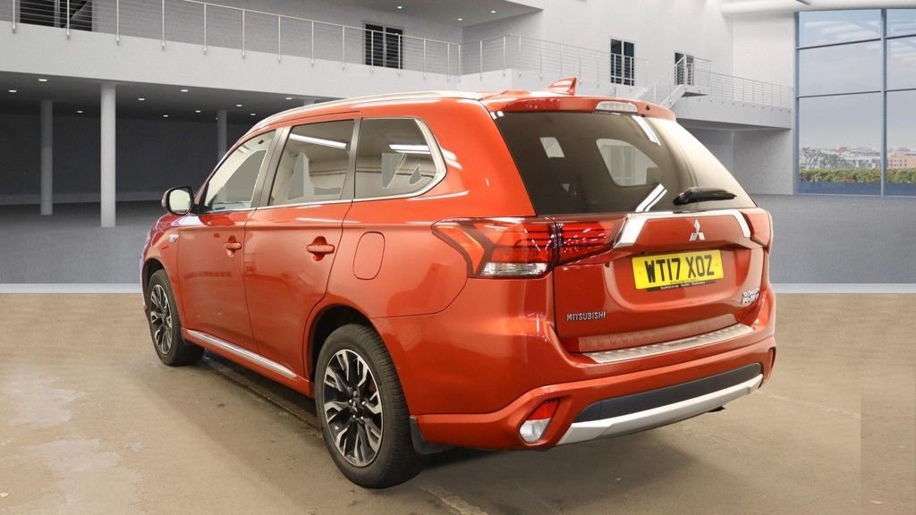 Used Mitsubishi Outlander 2017 for sale - 76751427: Photo 3