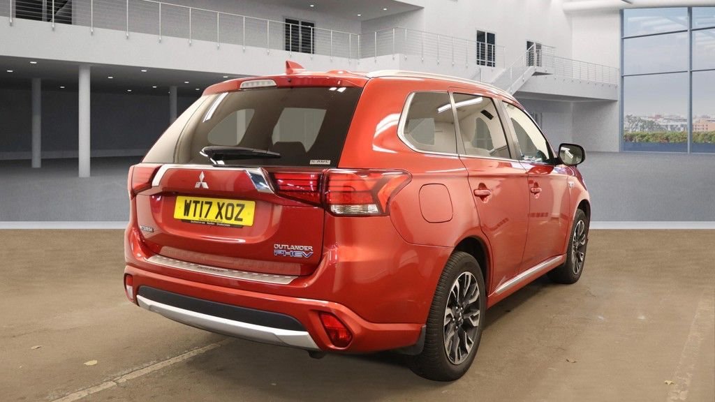 Used Mitsubishi Outlander 2017 for sale - 76751427: Photo 4