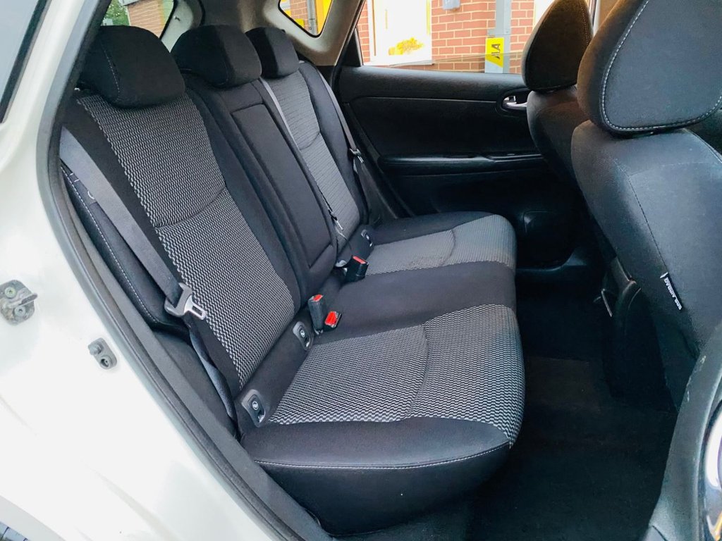 Used Nissan Pulsar 2015 for sale - 76385852: Photo 11