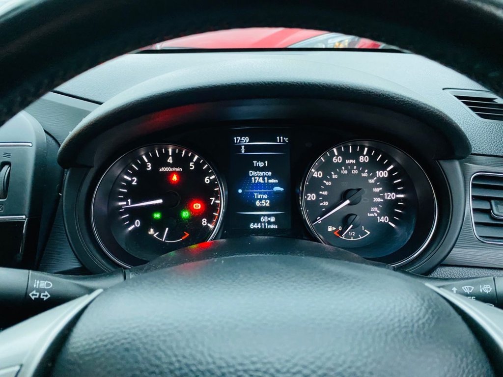 Used Nissan Pulsar 2015 for sale - 76385852: Photo 13