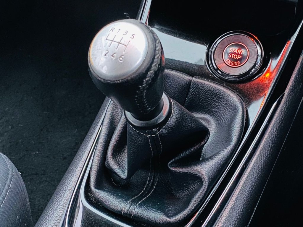 Used Nissan Pulsar 2015 for sale - 76385852: Photo 19