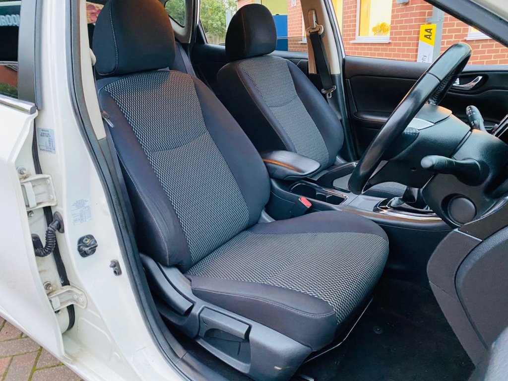 Used Nissan Pulsar 2015 for sale - 76385852: Photo 4