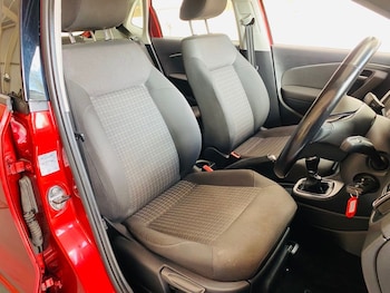 Used Volkswagen Polo 2015 for sale - 75916732: Photo
