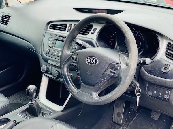 Used Kia Ceed 2018 for sale - 76172944: Photo 2