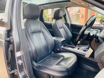 Used Land Rover Discovery Sport 2016 for sale - 75916731: Photo