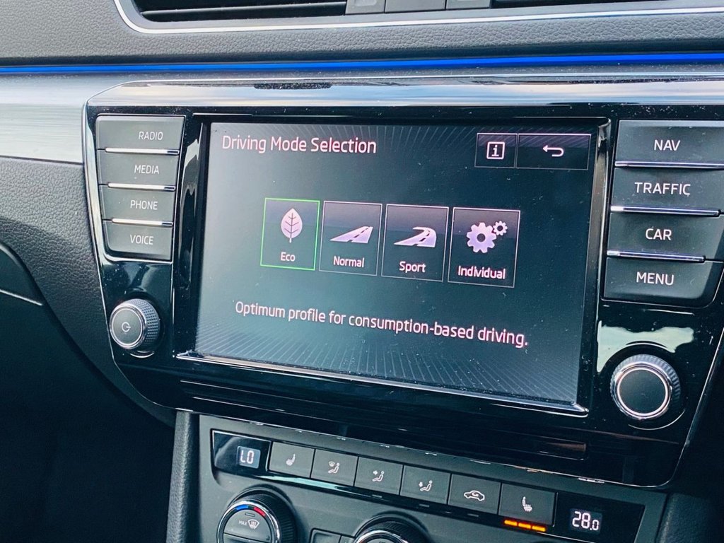 Used Skoda Superb 2016 for sale - 76385856: Photo 35