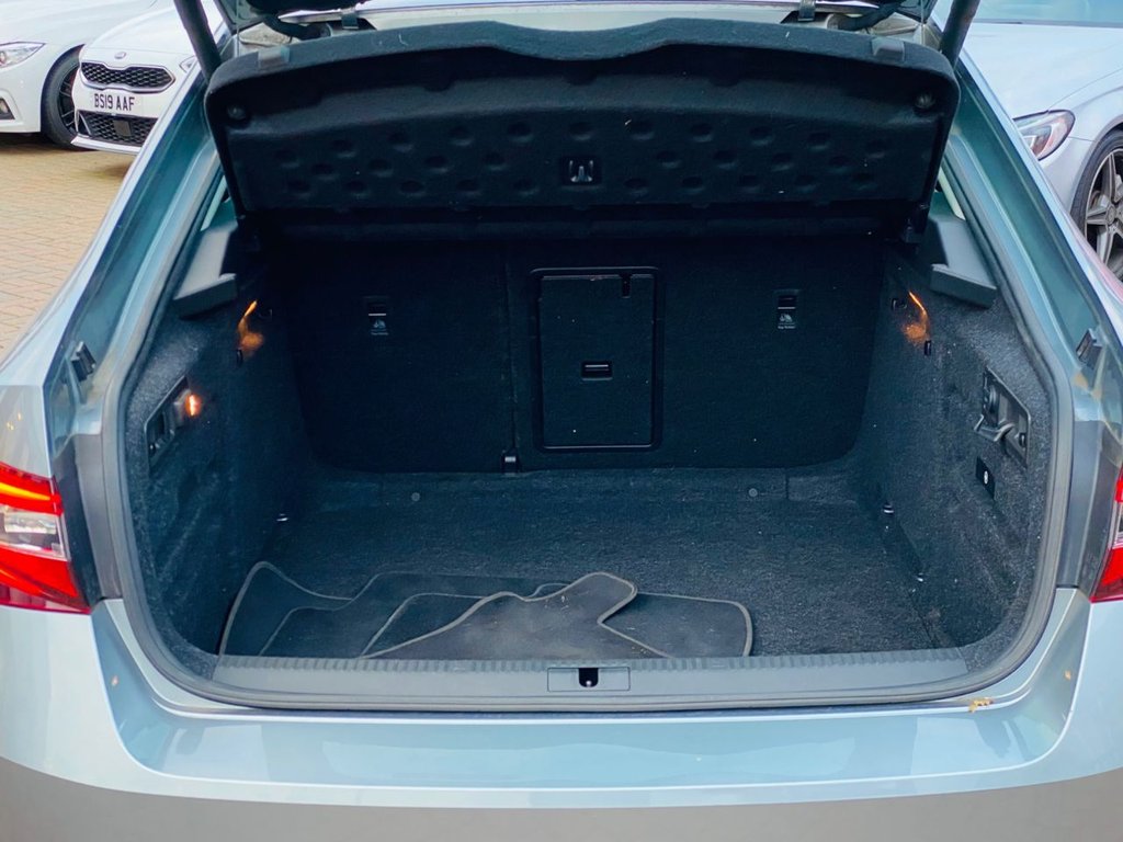 Used Skoda Superb 2016 for sale - 76385856: Photo 9