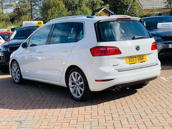 Used Volkswagen Golf SV 2017 for sale - 75986288: Photo