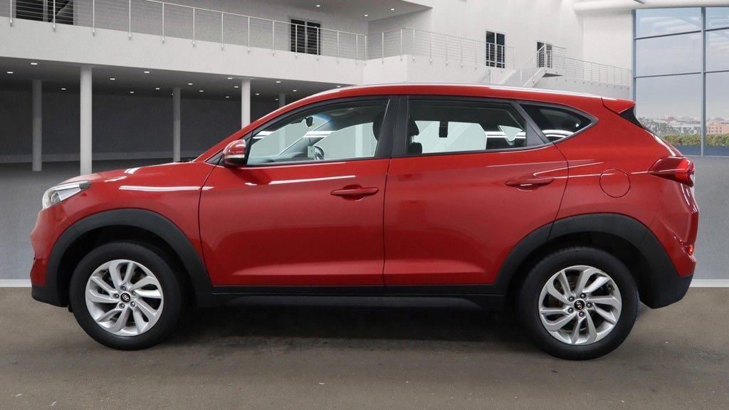 Used Hyundai TUCSON 2018 for sale - 76386674: Photo 3