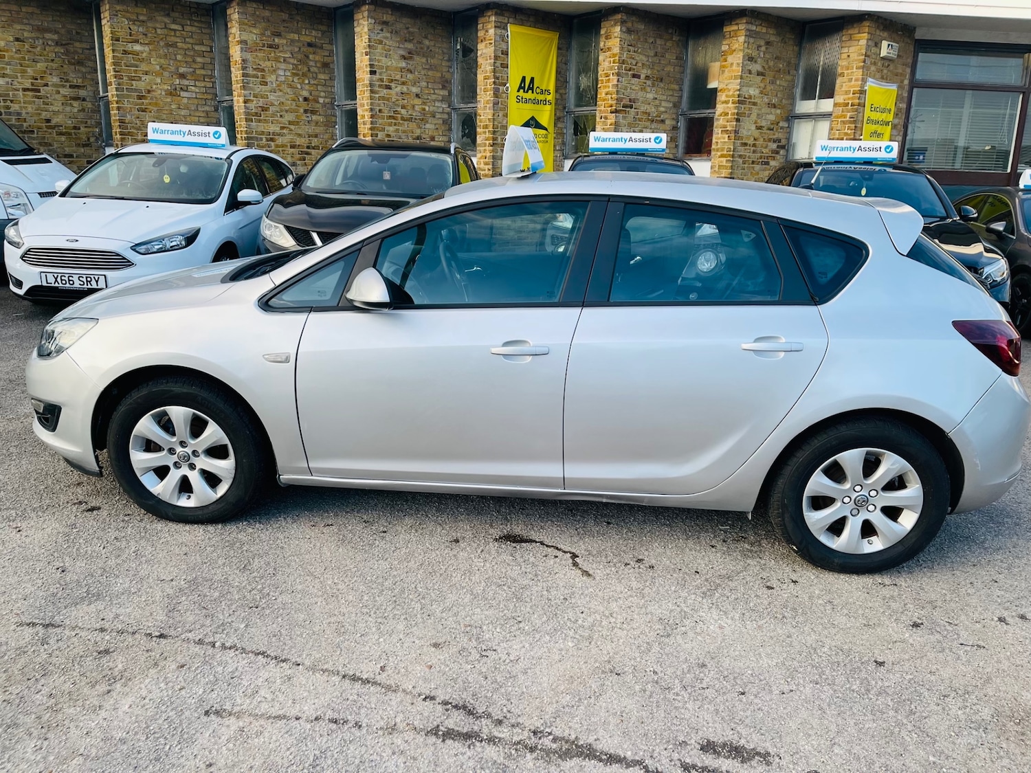 Used Vauxhall Astra 2015 for sale - 77446948: Photo 12