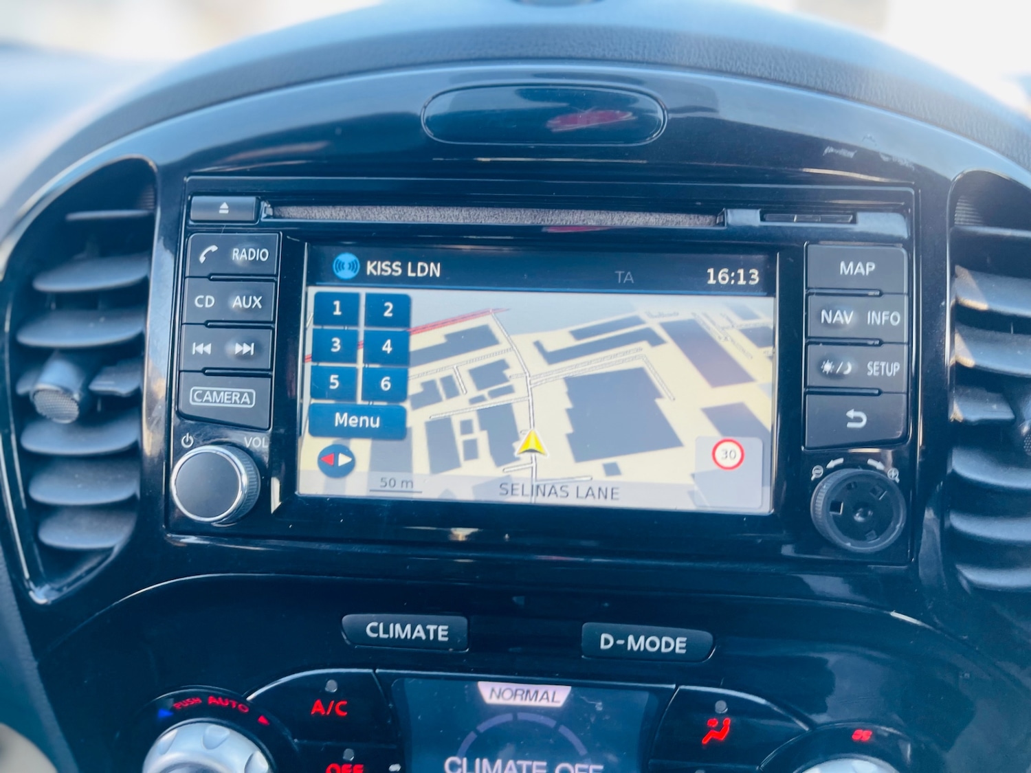 Used Nissan Juke 2016 for sale - 77954493: Photo 17