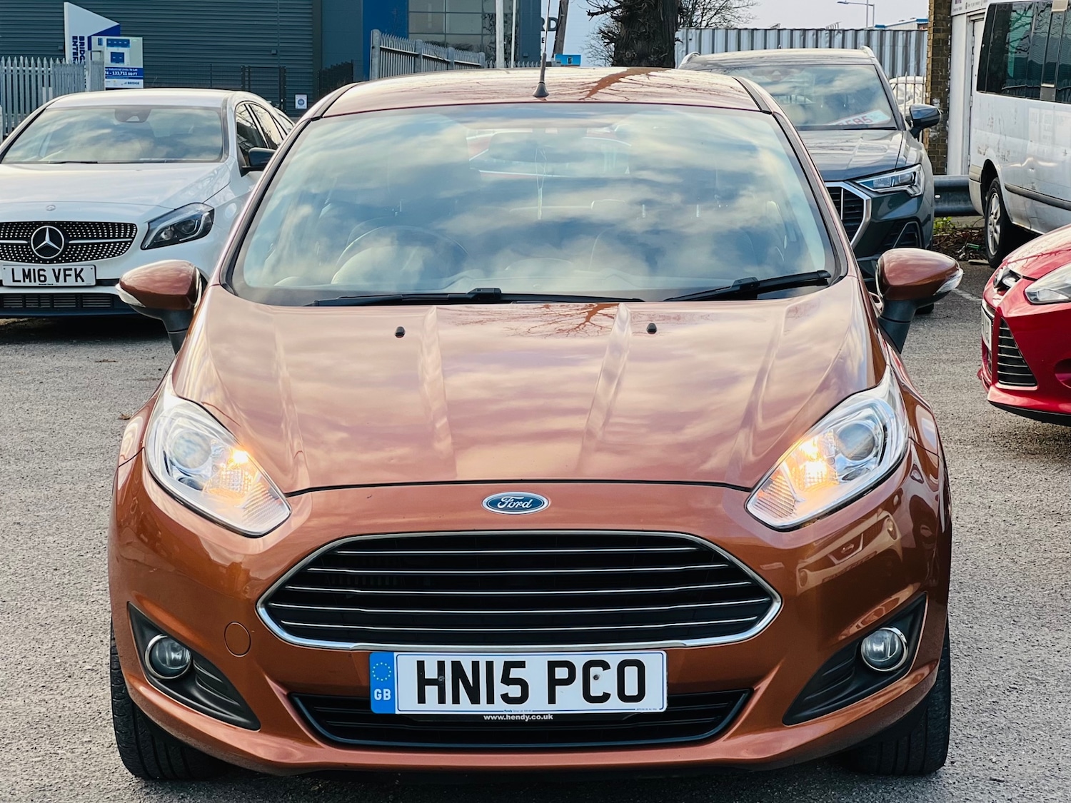 Used Ford Fiesta 2015 for sale - 77735440: Photo 2