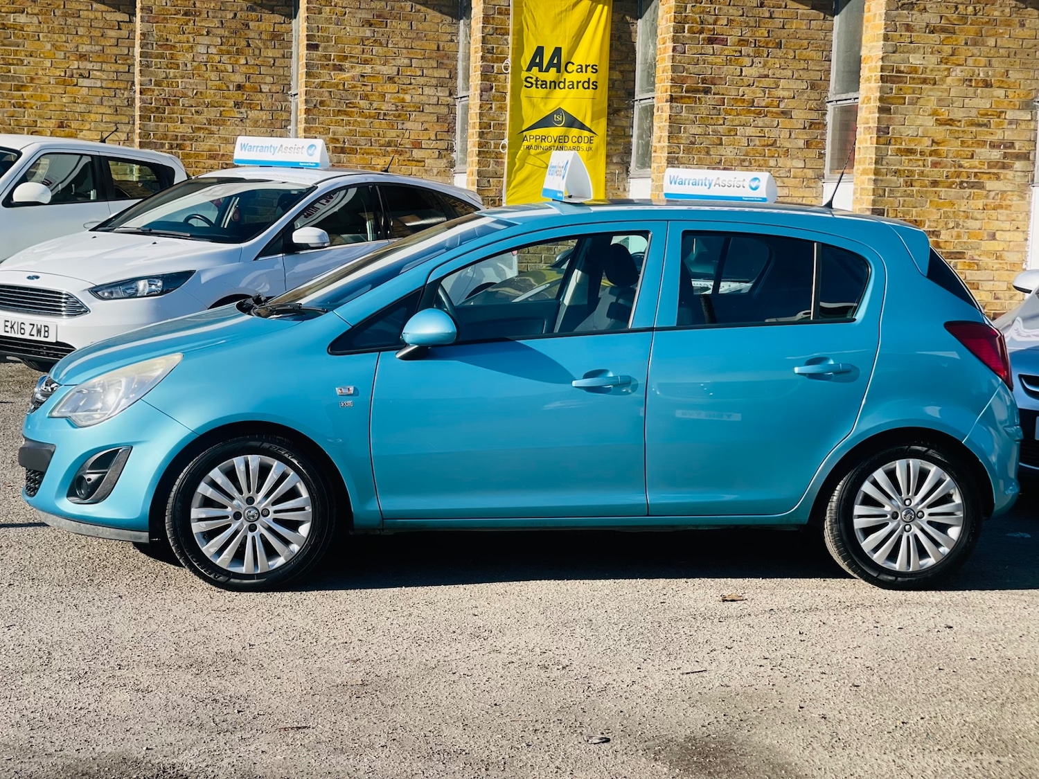 Used Vauxhall Corsa 2011 for sale - 77654025: Photo 4