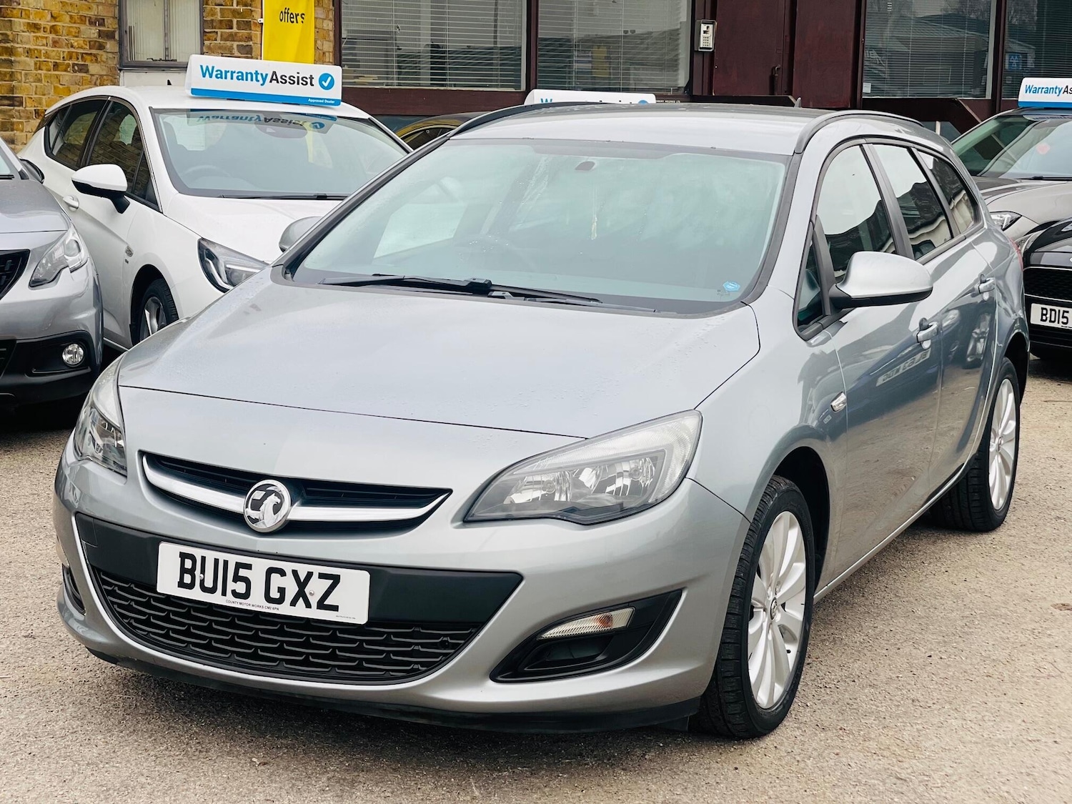 Used Vauxhall Astra 2015 for sale - 76991591: Photo 2