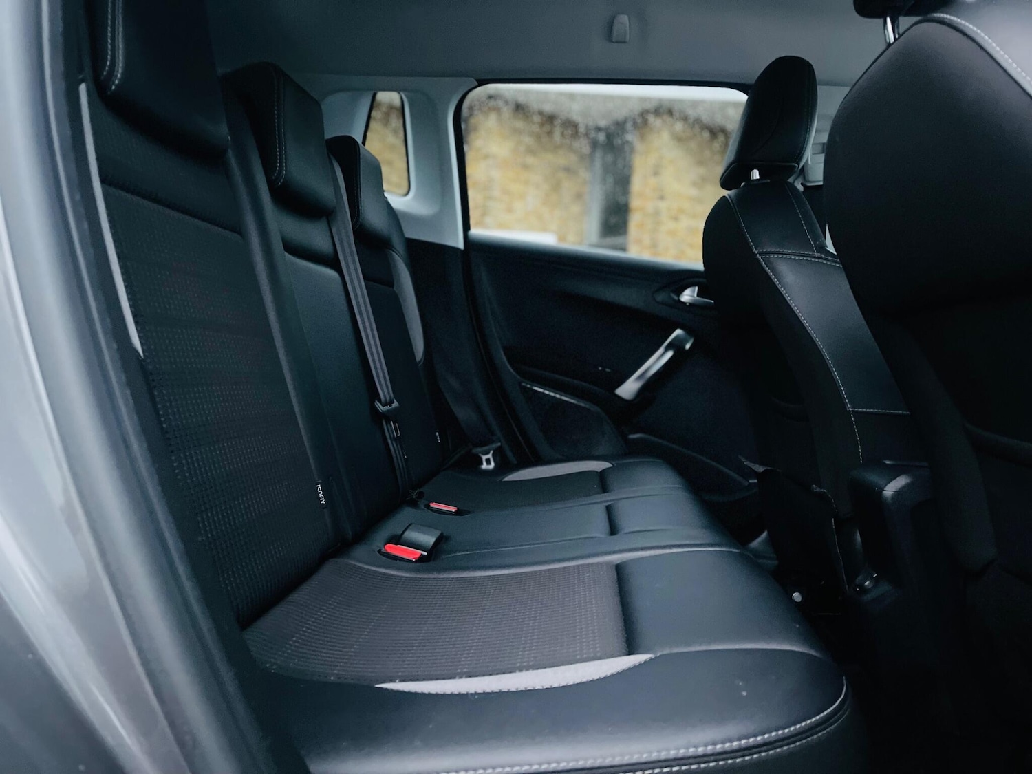 Used Peugeot 2008 2016 for sale - 76440870: Photo 10