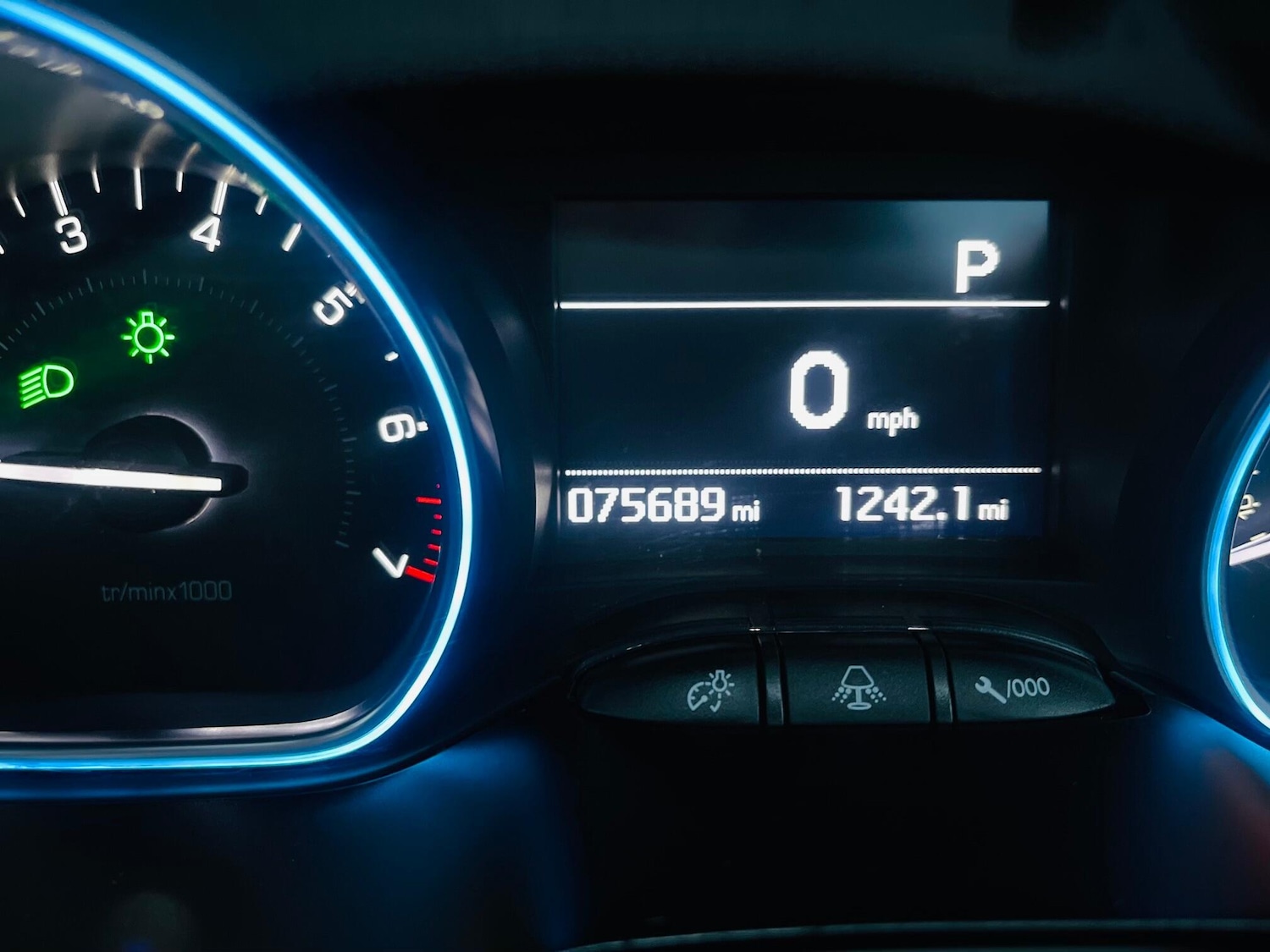 Used Peugeot 2008 2016 for sale - 76440870: Photo 19