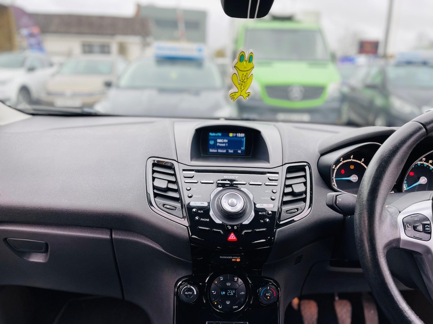 Used Ford Fiesta 2015 for sale - 76780581: Photo 18