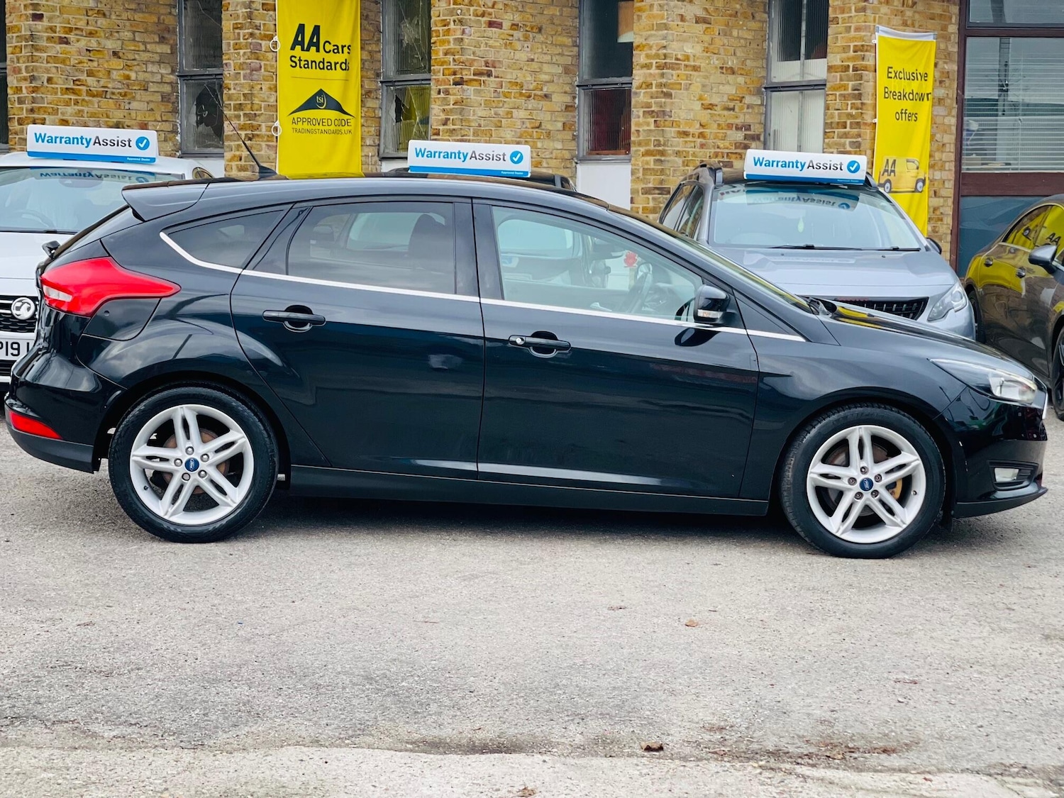 Used Ford Focus 2015 for sale - 76926613: Photo 5