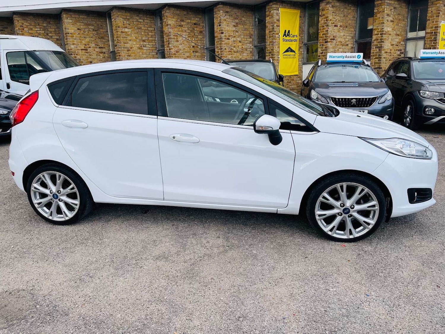 Used Ford Fiesta 2014 for sale - 77766144: Photo 6