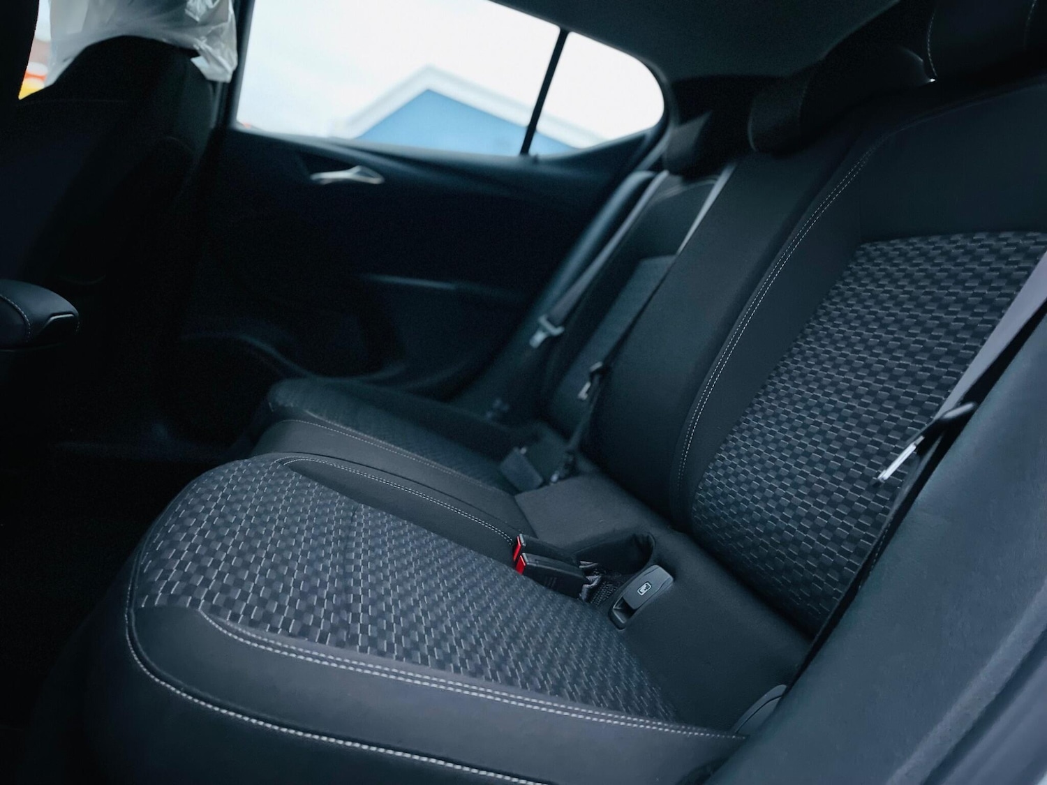 Used Vauxhall Astra for sale - 76727510: Photo 15