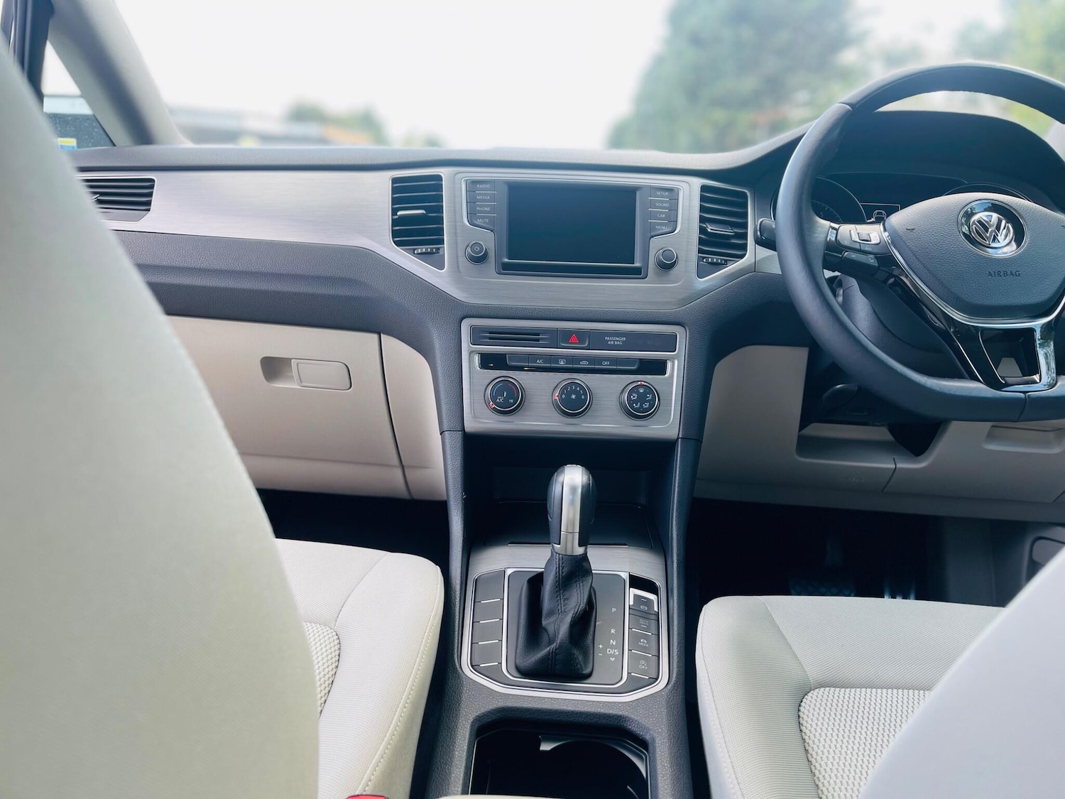 Used Volkswagen Golf SV 2017 for sale - 76270391: Photo 29