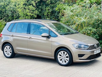 Used Volkswagen Golf SV 2017 for sale - 76270391: Photo 2