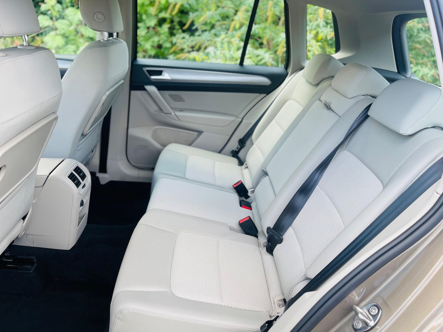 Used Volkswagen Golf SV 2017 for sale - 76270391: Photo 32