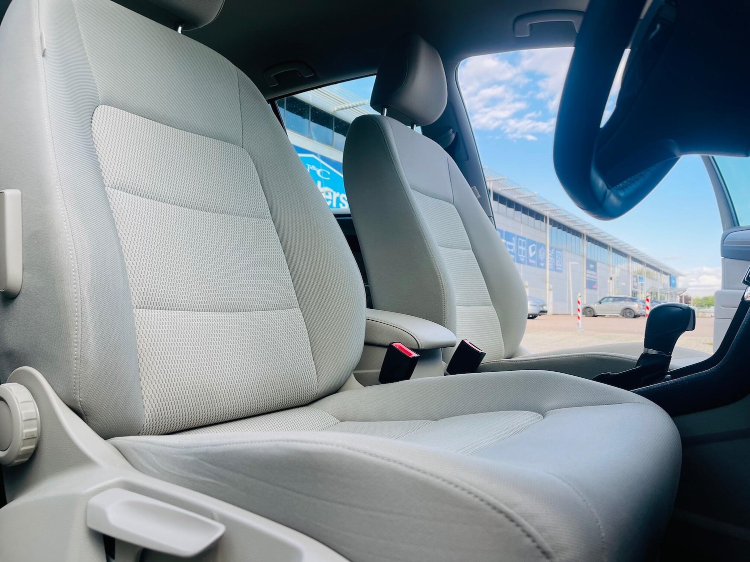 Used Volkswagen Golf SV 2017 for sale - 76270391: Photo 39