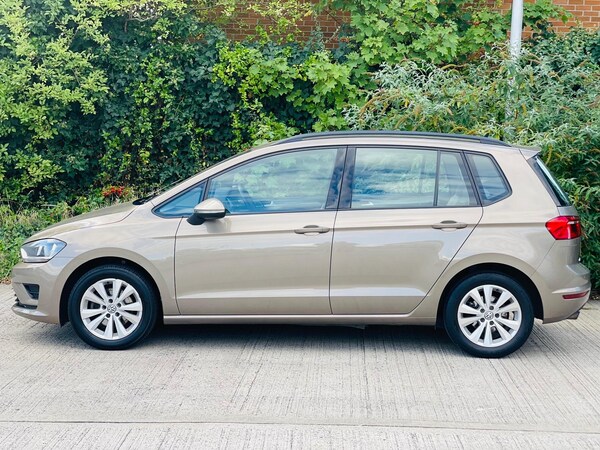 Used Volkswagen Golf SV 2017 for sale - 76270391: Photo 3